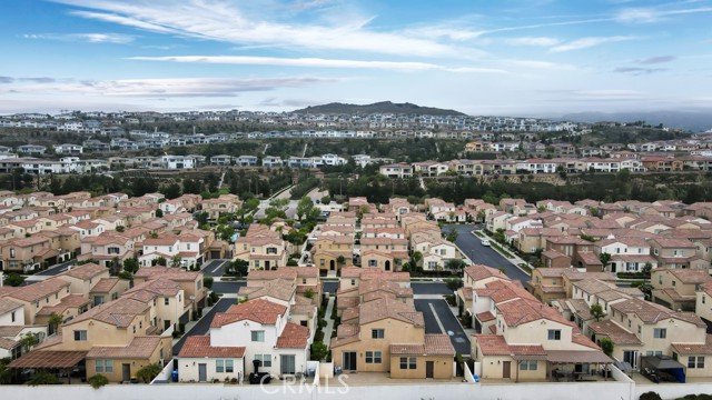 20212 Pienza Lane, Porter Ranch CA: https://media.crmls.org/medias/837da1a3-eab2-4aea-94f3-00973f68dcd9.jpg