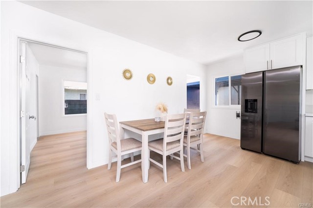 Detail Gallery Image 6 of 11 For 1009 W Myrtle, Santa Ana,  CA 92703 - 2 Beds | 1 Baths