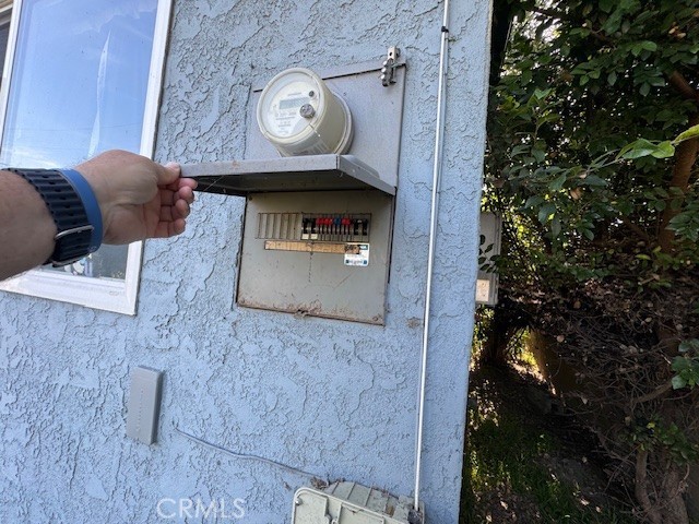 Detail Gallery Image 11 of 30 For 2941 Baltic, Long Beach,  CA 90810 - 2 Beds | 2 Baths