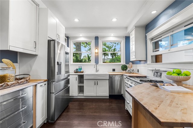 Detail Gallery Image 10 of 41 For 952 E Palmyra Ave, Orange,  CA 92866 - 3 Beds | 2 Baths