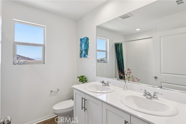 Detail Gallery Image 32 of 69 For 27214 Felsic Dr, Menifee,  CA 92585 - 5 Beds | 2/1 Baths