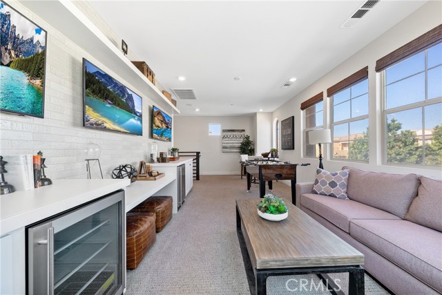 Detail Gallery Image 33 of 53 For 94 Swift, Irvine,  CA 92618 - 4 Beds | 4/1 Baths