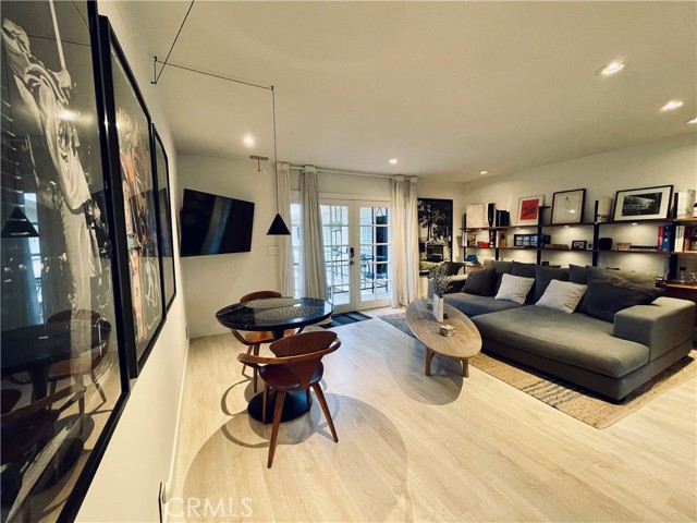 Detail Gallery Image 1 of 10 For 180 Mcknight Dr #7,  Laguna Beach,  CA 92651 - 1 Beds | 1 Baths