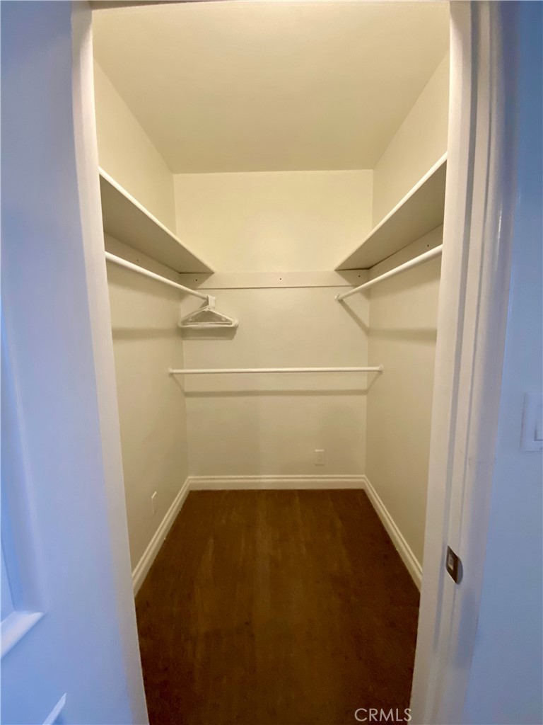 https://media.crmls.org/medias/83829624-0f87-41bb-8601-488b52ad2c95.jpg?preset=X-Large