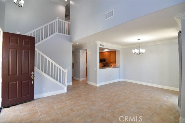 Detail Gallery Image 4 of 20 For 103 via Vicini, Rancho Santa Margarita,  CA 92688 - 3 Beds | 3 Baths