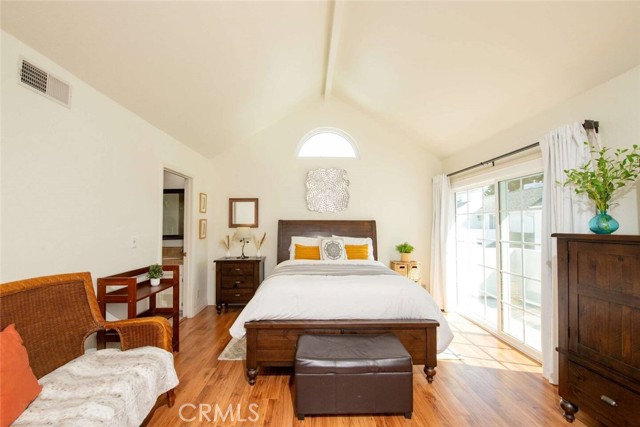 Detail Gallery Image 27 of 62 For 7310 Balboa Bld #F,  Van Nuys,  CA 91406 - 2 Beds | 3 Baths