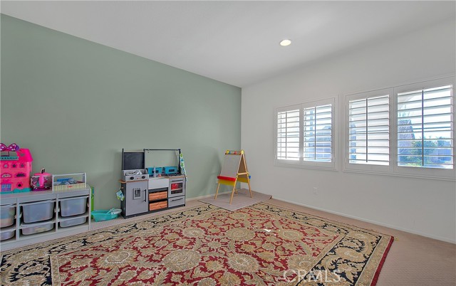 Detail Gallery Image 22 of 60 For 4822 Carl Ct, Jurupa Valley,  CA 91752 - 5 Beds | 3/1 Baths