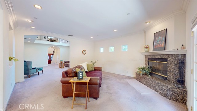 Detail Gallery Image 13 of 49 For 11054 Plainview Ave, Tujunga,  CA 91042 - 5 Beds | 3/1 Baths