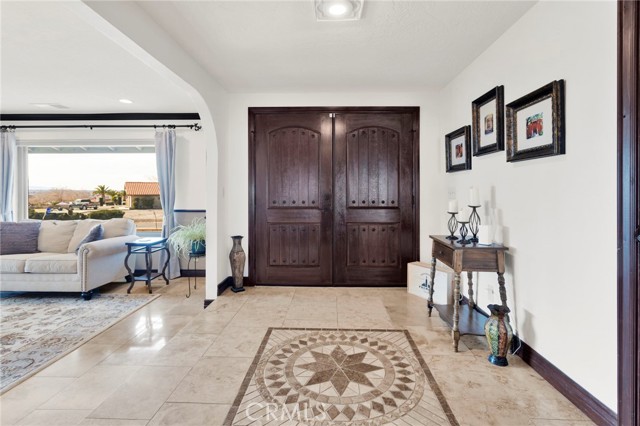 Detail Gallery Image 14 of 75 For 19978 Eyota, Apple Valley,  CA 92308 - 4 Beds | 3 Baths