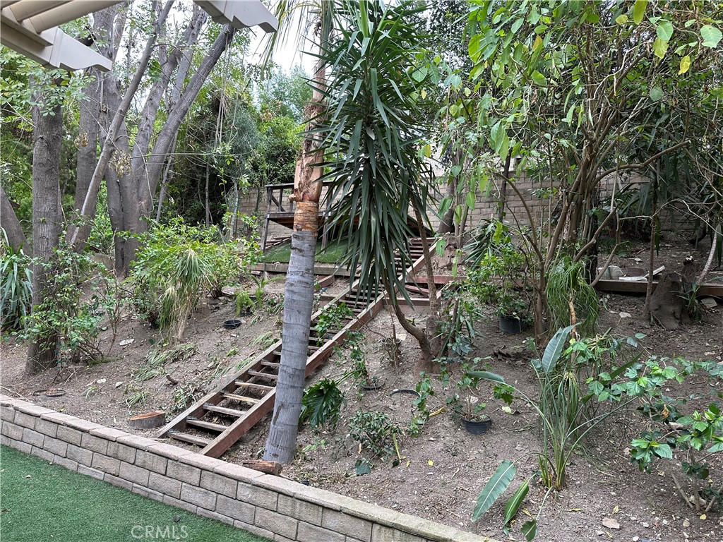 https://media.crmls.org/medias/83840bc5-e988-481e-aef6-4c8a556e540a.jpg?preset=X-Large
