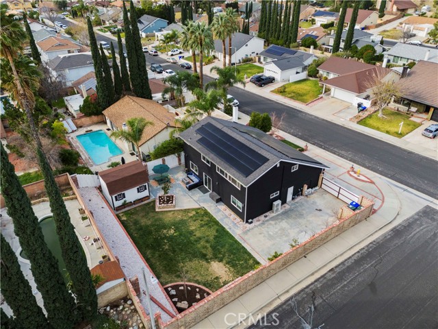 Detail Gallery Image 3 of 49 For 28972 Lotusgarden, Canyon Country,  CA 91387 - 4 Beds | 3 Baths