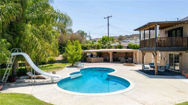 21101 Rosedell Drive, Saugus CA: https://media.crmls.org/medias/8386dc38-23a3-4e80-b7fb-dded56efca6f.jpg