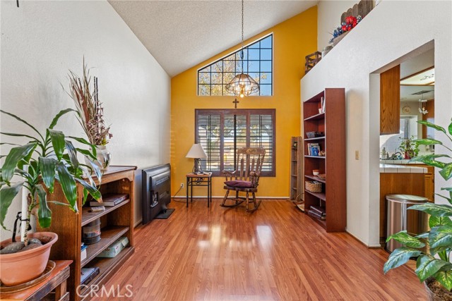 Detail Gallery Image 5 of 34 For 2323 Golden, Lancaster,  CA 93536 - 4 Beds | 3 Baths