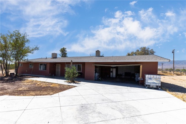 Detail Gallery Image 2 of 45 For 10925 Post Office Rd a/B,  Lucerne Valley,  CA 92356 - 3 Beds | 2/1 Baths