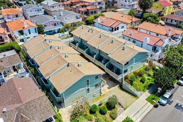 716 Irena Avenue, Redondo Beach, California 90277, 2 Bedrooms Bedrooms, ,2 BathroomsBathrooms,Residential,Sold,Irena,SB22091877