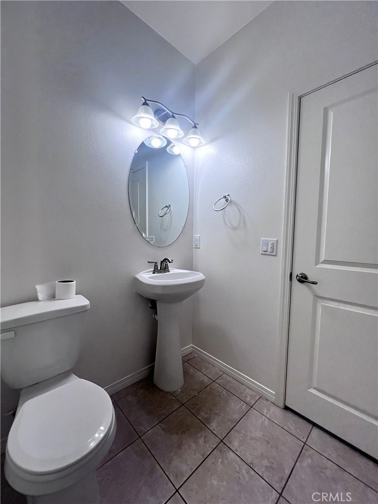 https://media.crmls.org/medias/838880bd-77b1-4dfa-93f1-c1b8960aa0ed.jpg?preset=X-Large
