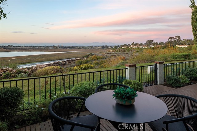 Detail Gallery Image 26 of 28 For 2175 Vista Entrada, Newport Beach,  CA 92660 - 3 Beds | 2/1 Baths