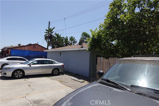 6910 CHANSLOR Avenue, Bell CA: https://media.crmls.org/medias/8388d585-f45e-441a-aa3b-5308da3c5077.jpg