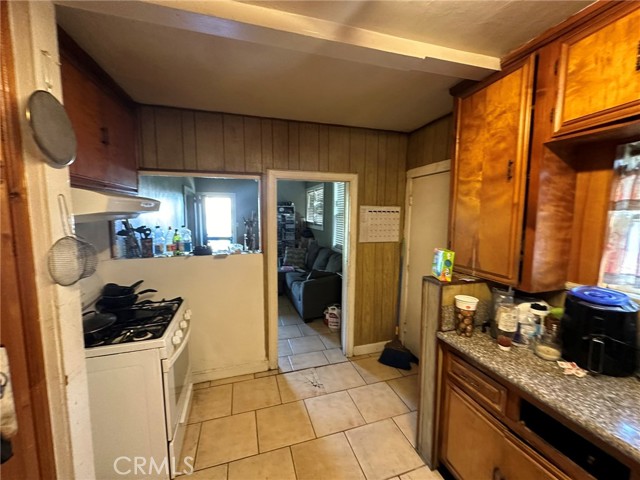 339 W 76th Street, Los Angeles CA: https://media.crmls.org/medias/8388f58d-edb4-47de-a310-83fe2ebec0a1.jpg