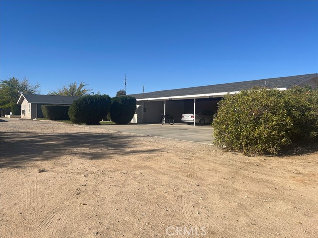 14703 MESA DR, Victorville CA: https://media.crmls.org/medias/838a1ae2-f542-4801-b5b1-14eb4bb14fc6.jpg