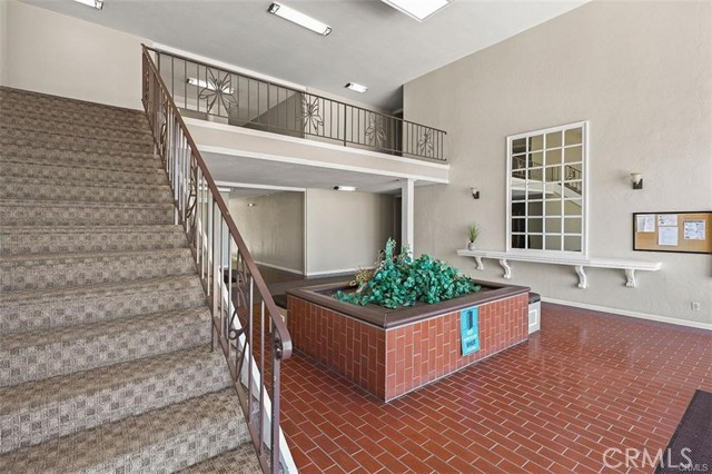 Detail Gallery Image 28 of 46 For 1360 G Shadow Ln #G,  Fullerton,  CA 92831 - 2 Beds | 2 Baths