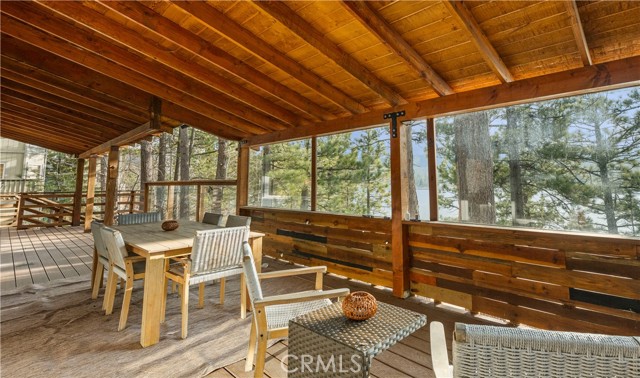 Detail Gallery Image 7 of 37 For 39521 Lake Dr, Big Bear Lake,  CA 92315 - 4 Beds | 2 Baths