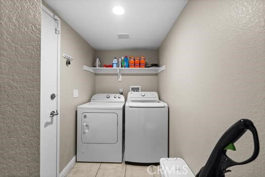 145 Buckthorn Way, Corona CA: https://media.crmls.org/medias/838ab0dd-34b4-4472-a730-9350a1263319.jpg
