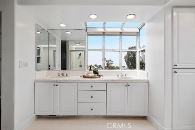 2310 Laurel Bluff, Manhattan Beach, California 90266, 4 Bedrooms Bedrooms, ,3 BathroomsBathrooms,Residential,Sold,Laurel Bluff,SB22159511