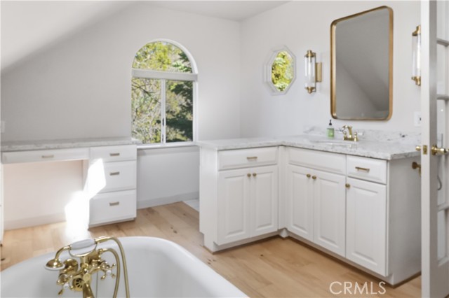 Detail Gallery Image 47 of 72 For 174 Golf Course Rd, Lake Arrowhead,  CA 92352 - 4 Beds | 3/1 Baths