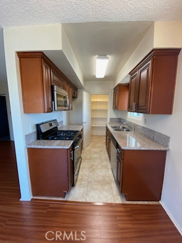 Detail Gallery Image 33 of 39 For 1732 N Harvard Bld #208,  Los Angeles,  CA 90027 - 1 Beds | 1 Baths