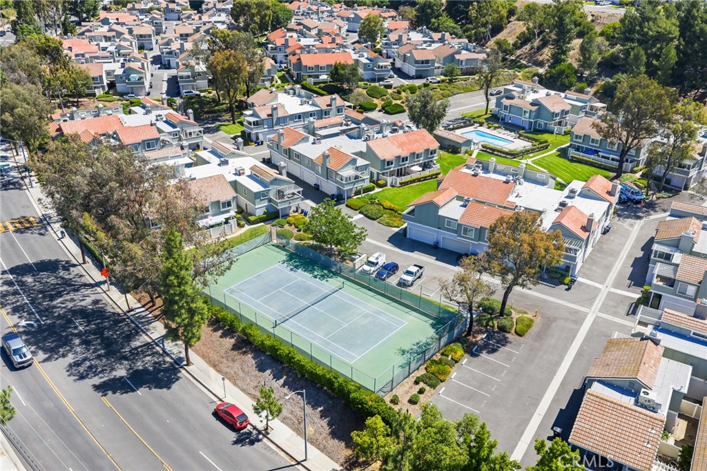 https://media.crmls.org/medias/838b31c5-6b24-4a7f-a1a9-6479f316a6ad.jpg?preset=X-Large