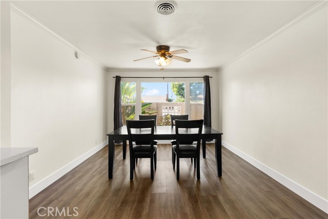 Detail Gallery Image 4 of 25 For 230 E Hoover Ave, Orange,  CA 92867 - 4 Beds | 2 Baths