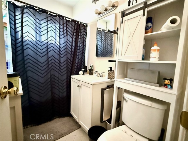 Detail Gallery Image 46 of 47 For 5231 Roseland, Los Angeles,  CA 90016 - – Beds | – Baths