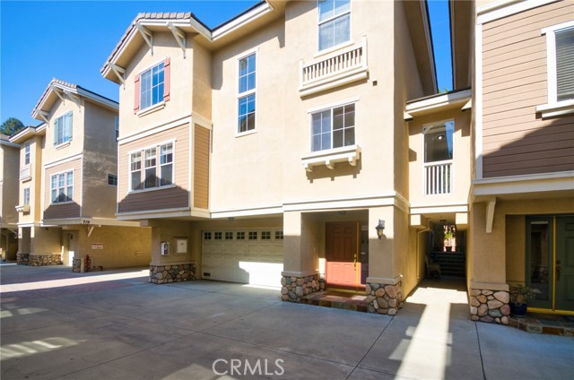 717 Arcadia Avenue, Arcadia CA: https://media.crmls.org/medias/838ca191-13a3-44fe-83b8-a7de951be819.jpg