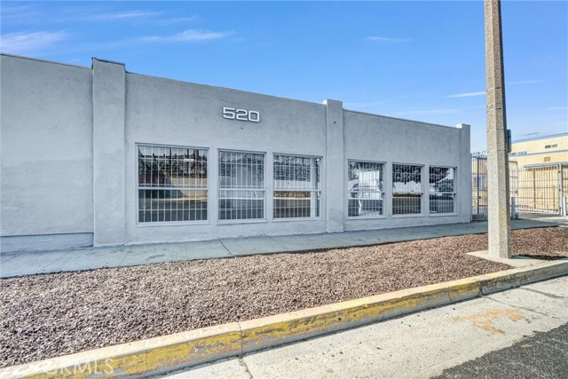 520 W Pacific Coast Highway, Long Beach CA: https://media.crmls.org/medias/838cd311-74cf-477d-a2a4-b669261cfebb.jpg