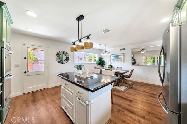 15372 Shasta Lane, Huntington Beach CA: https://media.crmls.org/medias/838d7bc2-53ae-45d2-83d5-2ca45ccb9dd7.jpg
