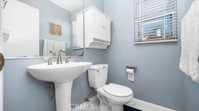 Detail Gallery Image 9 of 20 For 3456 Coral Way, Pomona,  CA 91767 - 3 Beds | 2/1 Baths