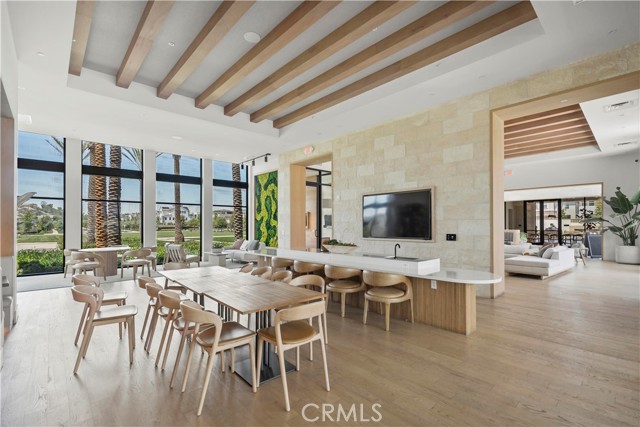 251 Brackens, Lake Forest CA: https://media.crmls.org/medias/838e16e8-34e8-4813-8ea3-2f4c10888a33.jpg