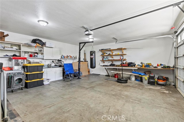 17 Pleasant Oak Lane, Oroville CA: https://media.crmls.org/medias/838e95c2-e9b3-44b0-87db-6fbc6d66d58f.jpg