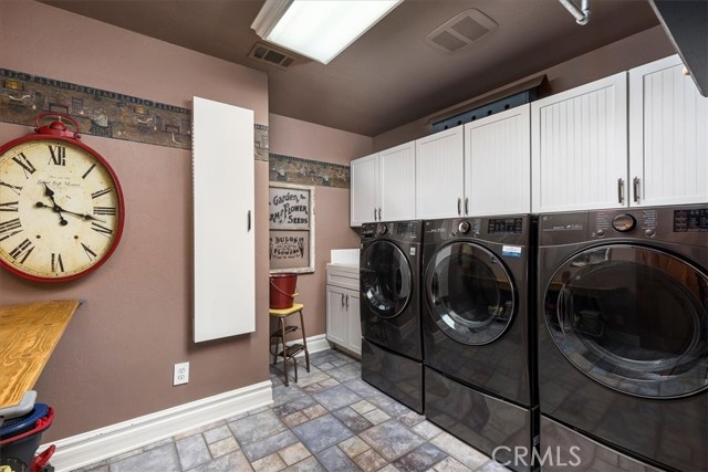 30026 Santiago Road, Temecula CA: https://media.crmls.org/medias/838eb4e7-a541-486a-abf9-4f0349821d94.jpg