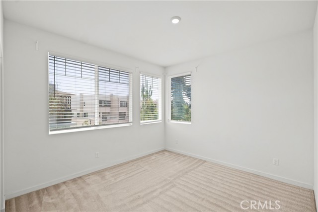 610 Cultivate, Irvine CA: https://media.crmls.org/medias/838fcd97-af57-41dc-9b92-e29b26755b3e.jpg
