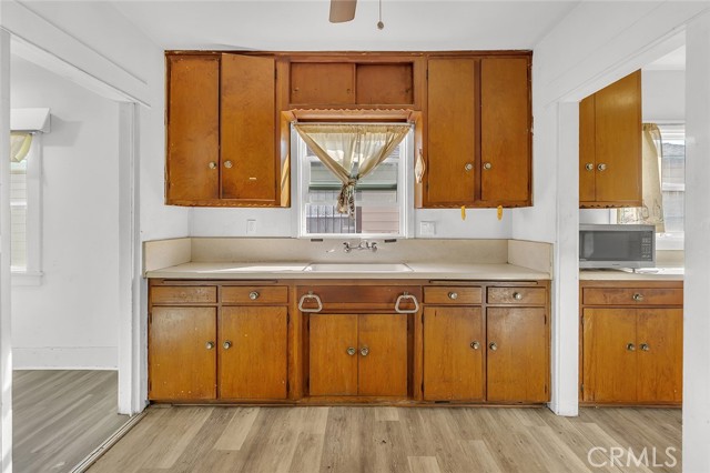 Detail Gallery Image 16 of 25 For 926 East 97th Street, Los Angeles,  CA 90002 - 2 Beds | 1 Baths