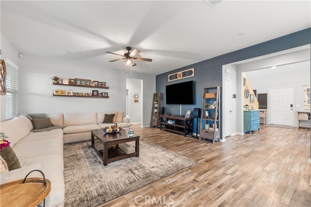 Detail Gallery Image 9 of 54 For 3558 Mt San Gorgonia Ave, Rosamond,  CA 93560 - 4 Beds | 3 Baths