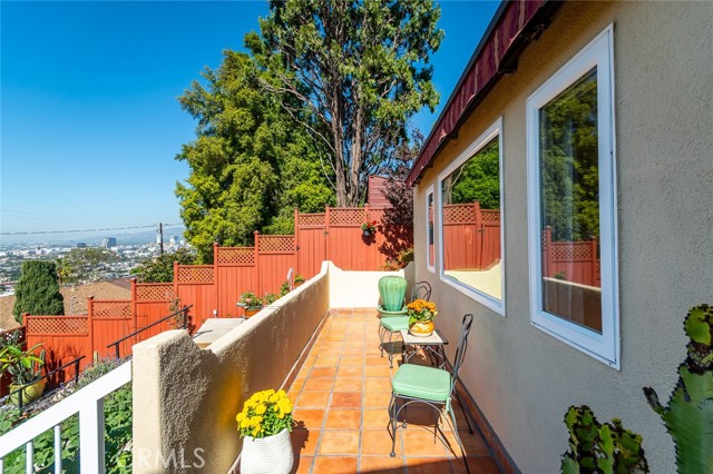 Detail Gallery Image 47 of 58 For 1404 Corona Dr, Glendale,  CA 91205 - 4 Beds | 2/1 Baths