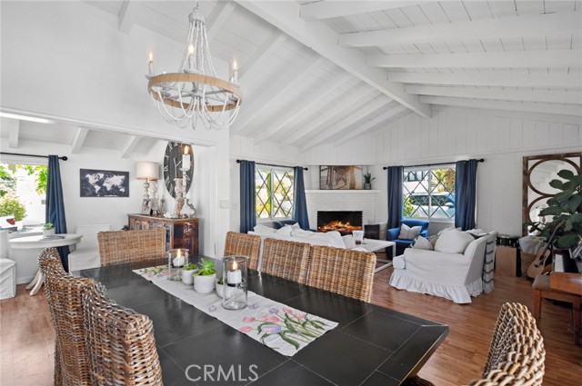 544 De Anza Drive, Corona del Mar CA: https://media.crmls.org/medias/83923542-edd0-4fe4-a306-0a407c971c4c.jpg