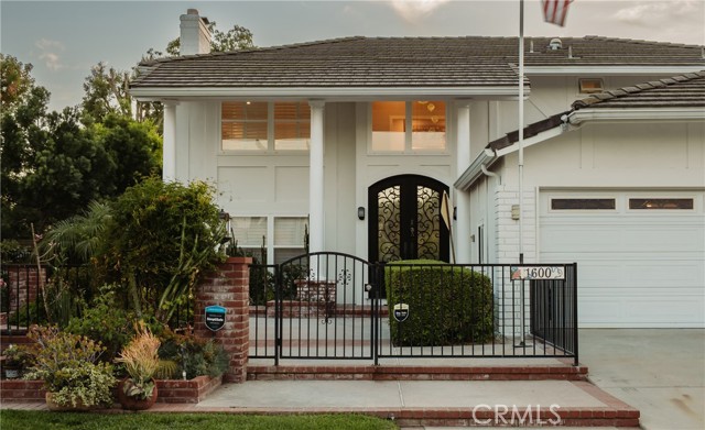 1600 Island Drive, Fullerton CA: https://media.crmls.org/medias/8392548a-8418-42e9-bfab-9152e2a68e94.jpg