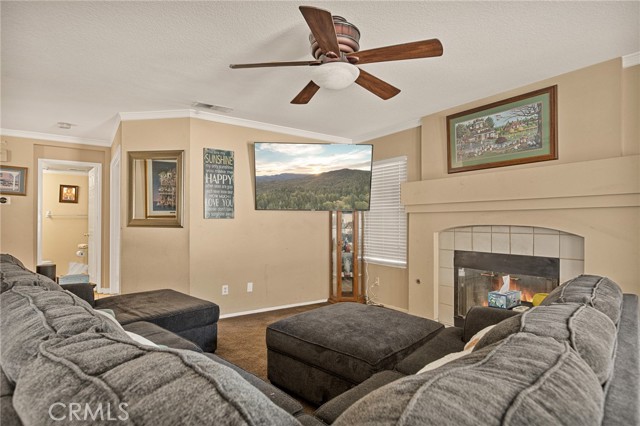 Detail Gallery Image 11 of 30 For 10975 Laurel  Grove Circle, Yucaipa,  CA 92399 - 4 Beds | 3 Baths