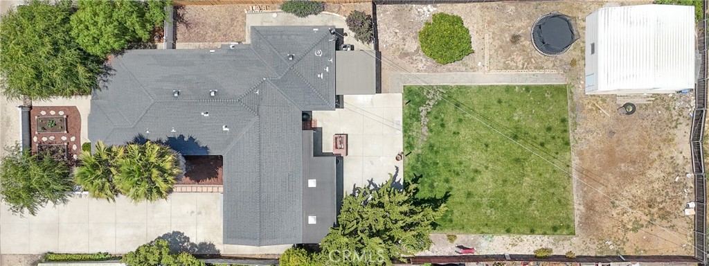 https://media.crmls.org/medias/8393768d-7824-4f92-96ef-4ab118475ce1.jpg?preset=X-Large