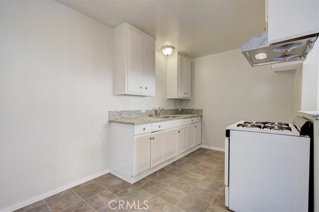 Detail Gallery Image 9 of 75 For 2122 E 10th St, Long Beach,  CA 90804 - – Beds | – Baths