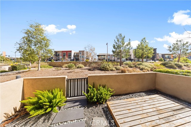 Detail Gallery Image 6 of 44 For 220 Keeper, Irvine,  CA 92618 - 3 Beds | 3/1 Baths